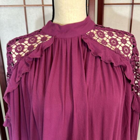 Free people Raspberry Pink Little Bit Of Love Lace Shoulder Ruffle Blouse - Picture 4 of 13
